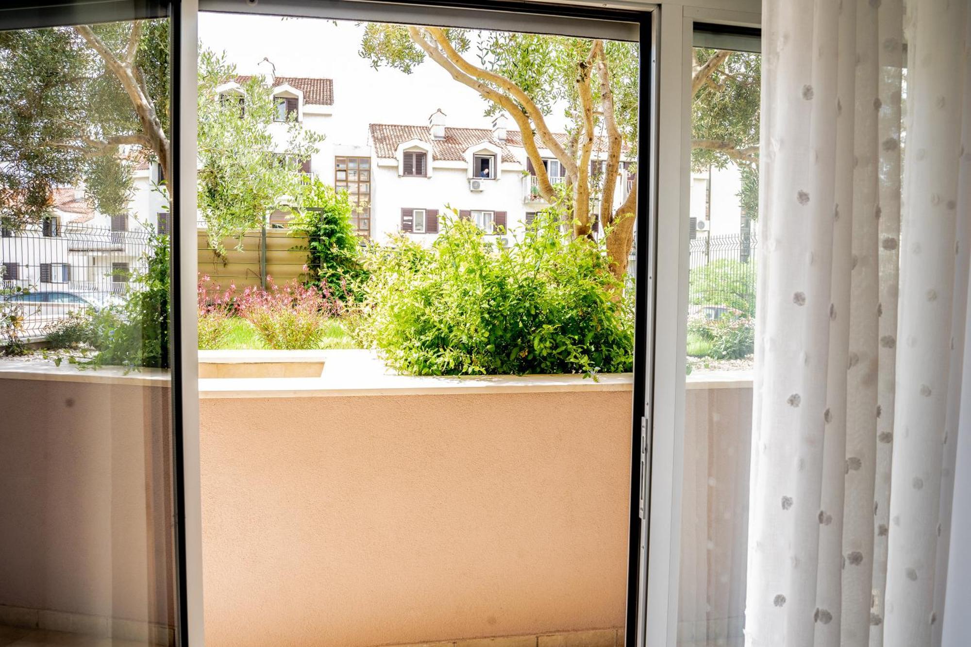 Apartment Zenta With Free Private Parking Сплит Екстериор снимка